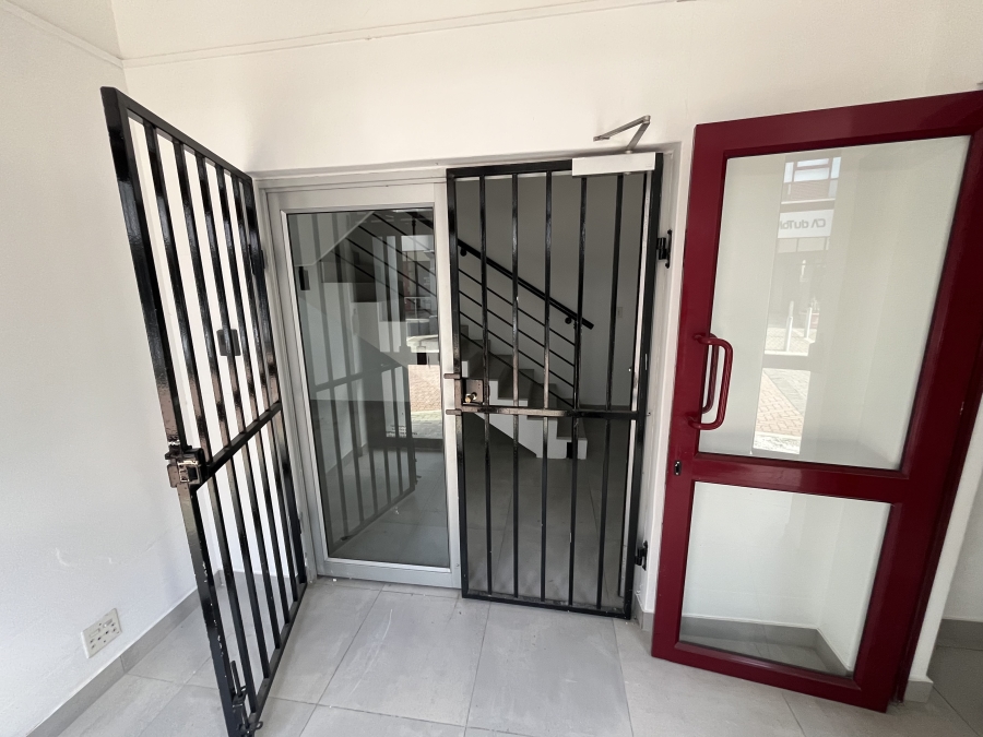 To Let commercial Property for Rent in Bo Oakdale Western Cape